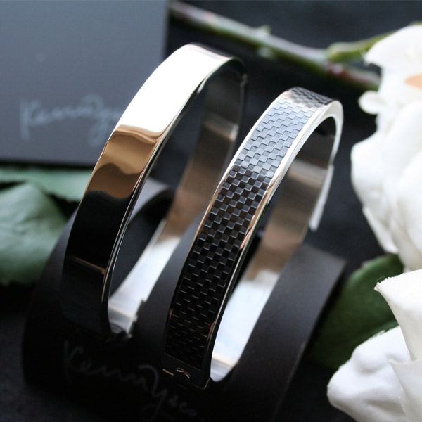 Checker Board Patterned Bangle (Men)