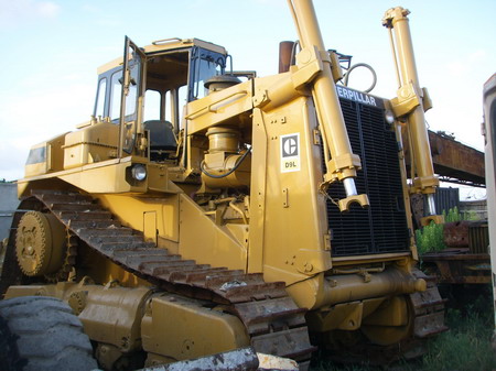 CAT bulldozer