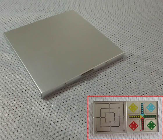 Mini folding magetic aluminum chess box