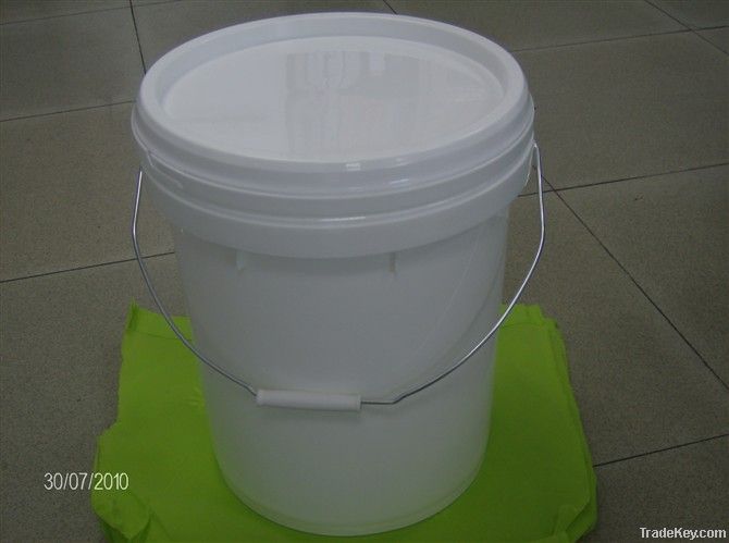 plastic paint/chemical bucket