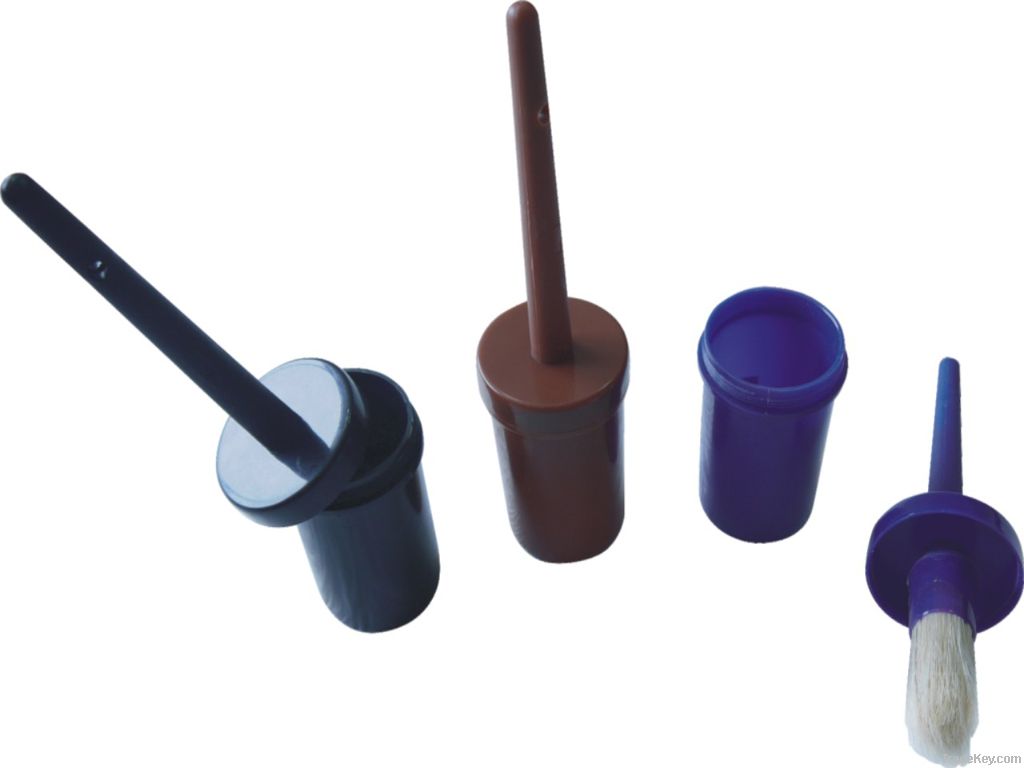 Hoof  Dressing Brush