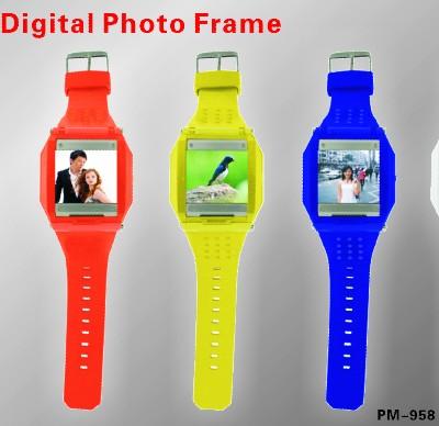 1.1 inch digital photo frame