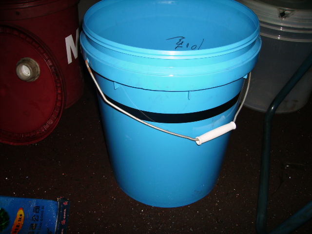 pail bucket