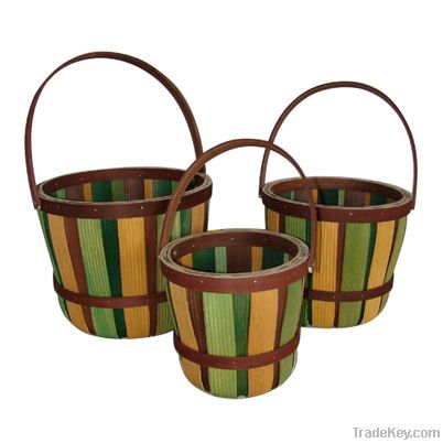Wooden handle baskets