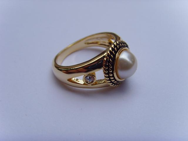 fashion finger ring