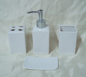 Ceramic bathroom set