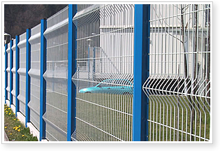 wire mesh fence