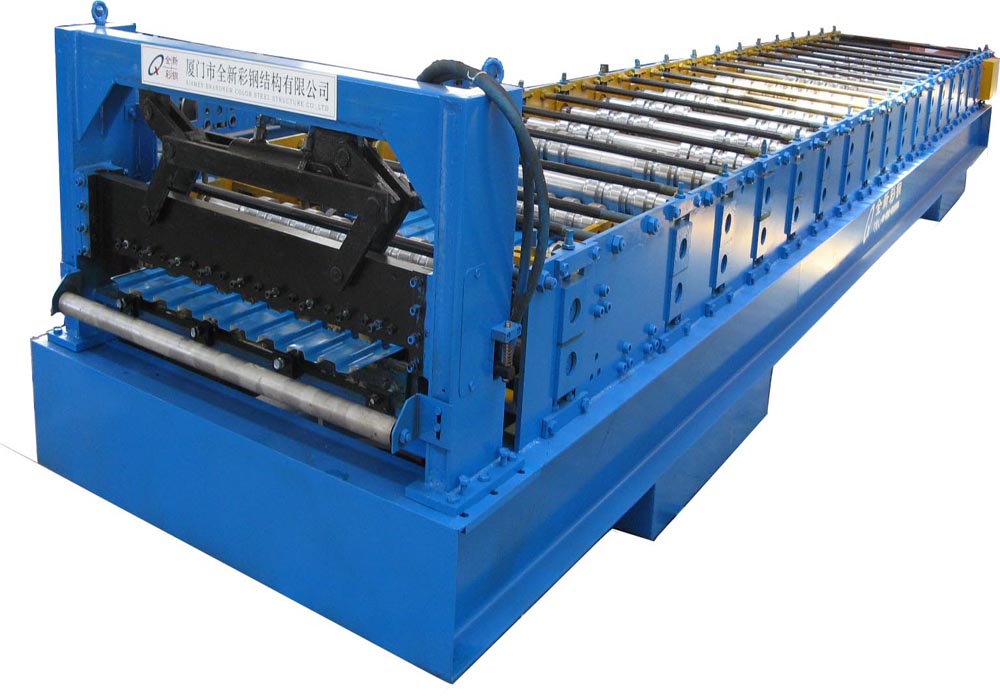 Roll shutter door machine