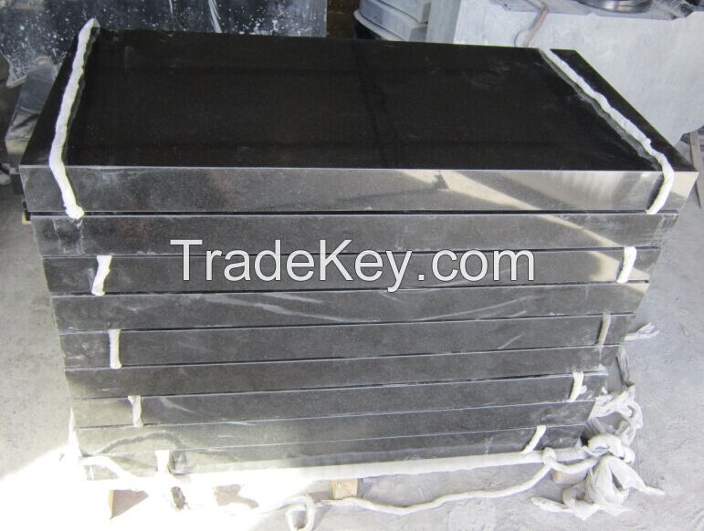 Black granite monument usd 1530/M3.