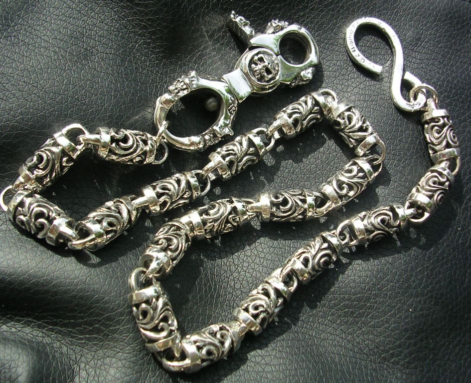 MASSIVE STERLING SILVER BARREL WALLET CHAIN SKULL CLASP