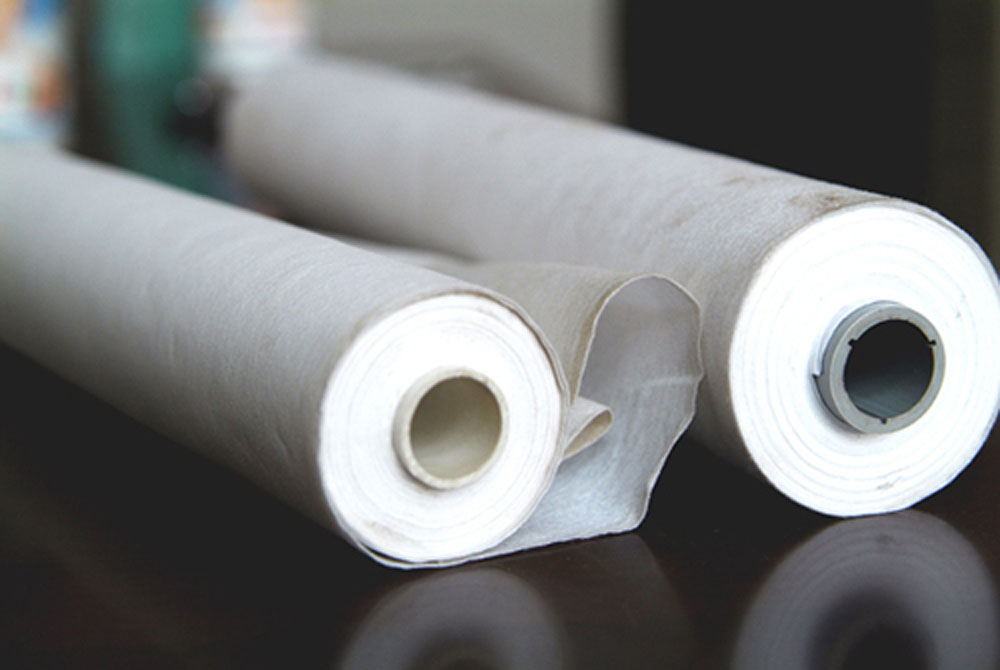 non-woven roll