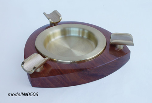 Cigar ash-tray