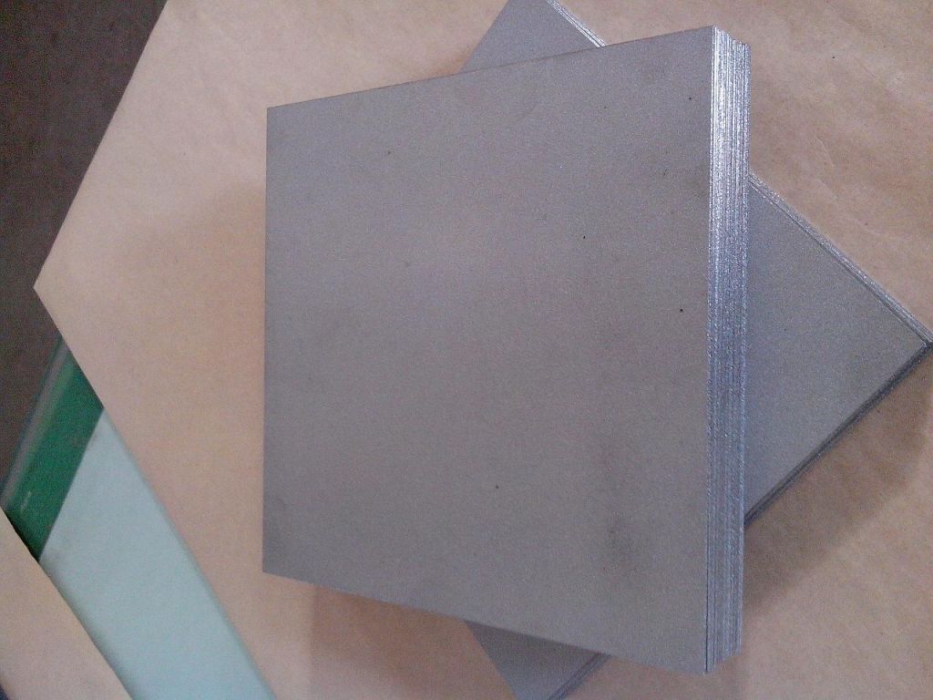 Titanium powder sintering filter plates