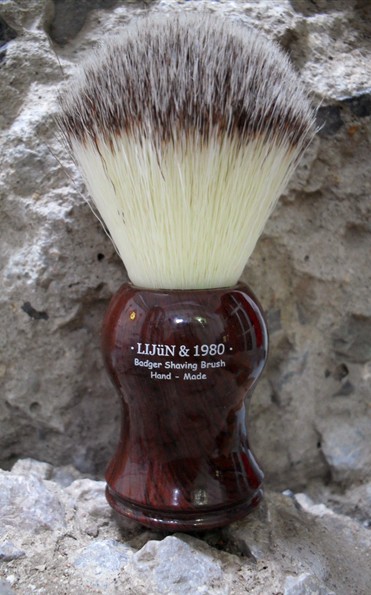 nylon  shaving brush