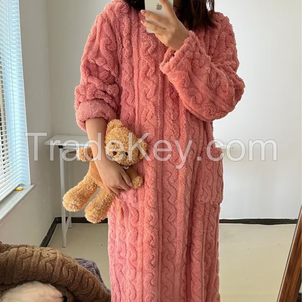 Women&#039;s Coral Velvet Thickened Home Clothes Loose and Warm Long Sleeve Knee Length Sleeping Robe