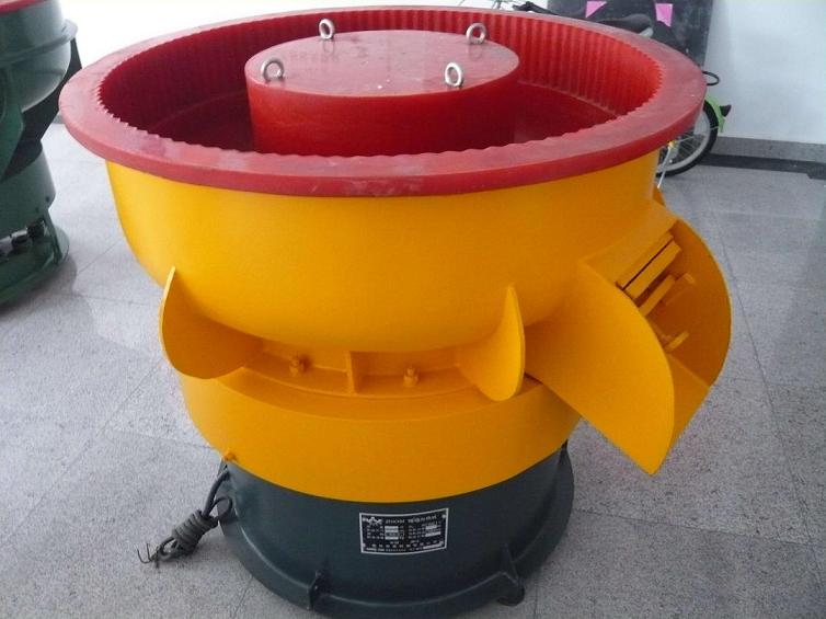 Vibratory finishing machine B