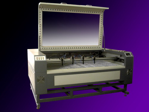 CX-160100IV Four head laser cutting machine