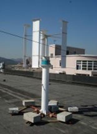 Vertical wind turbine