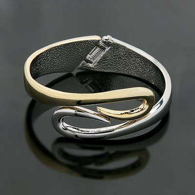 Fashion jewelry , two tone bangle brecelet