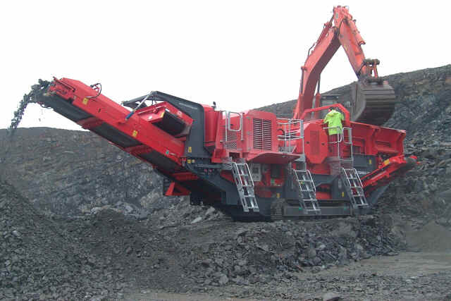 Finlay Portable rock crusher