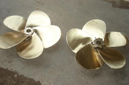 Propeller and sterngear assemblies