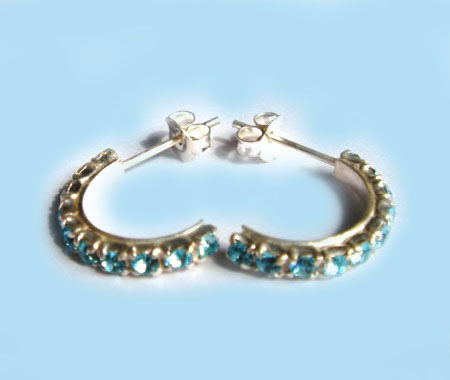 earring hoop stone