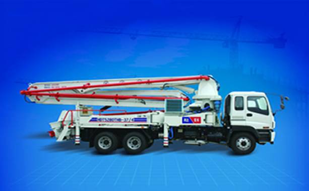 Truck-mounted concrete pump