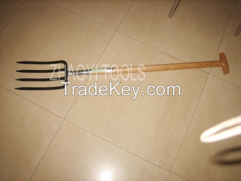 1055022 digging  forging spade hay forks