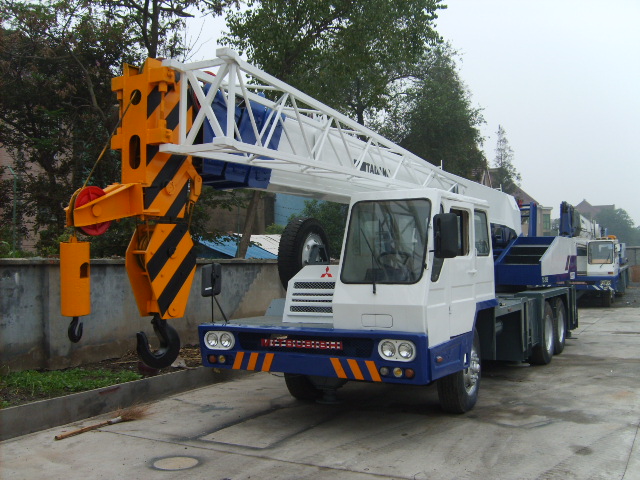 used tadano 25 ton crane