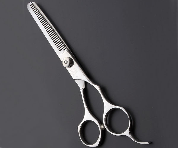 thinning scissors