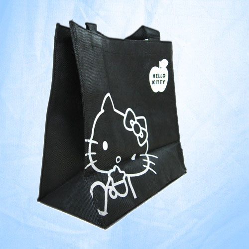 pp handled non-woven print cartoon shopping  promotion bag