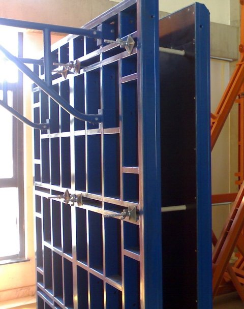 120 Wall Formwork with Coupler System