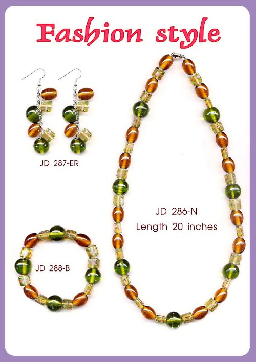 Fashion Necklace Set