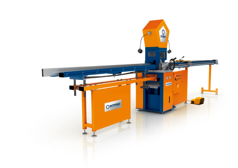 HYDRAULIC PUNCHING MACHINE WITH MANUAL FEED