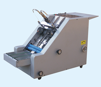 Fixing folding machine