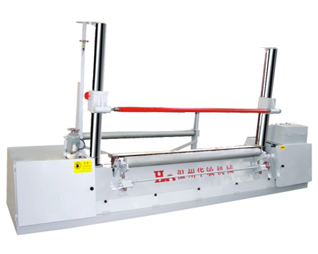 Polyurethane sponge cutting machine