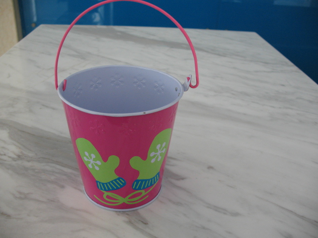 gift tin box