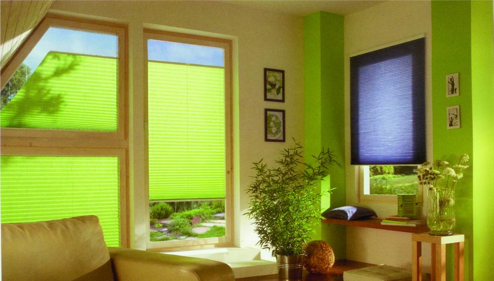 Motorized cellular shades