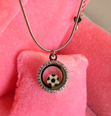 new design locket necklace