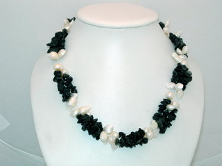 Necklace of Fresh Water Pearls Wholesale