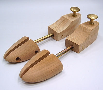 shoe stretcher