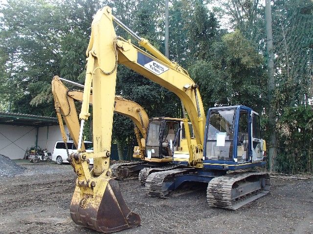 USED EXCAVATORS, WHEEL LOADERS FROM JAPAN