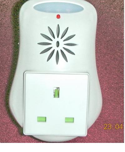 ULTRASONIC PEST REPELLER