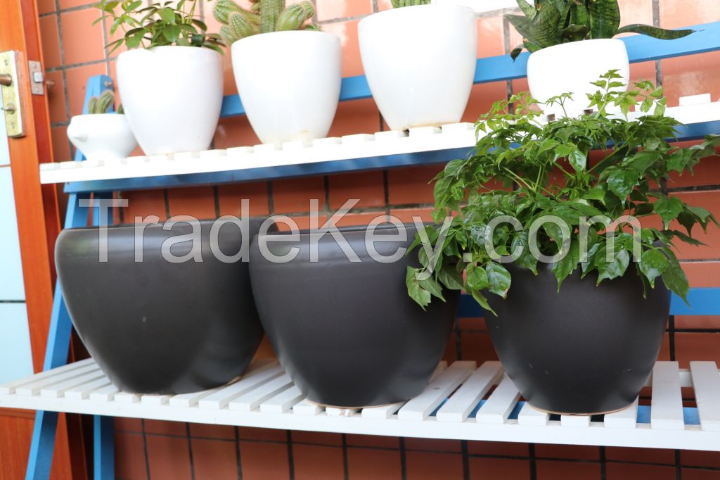 matte black colour Contemporary Round Small ceramic flower pot chrome gardenpots