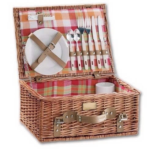 wicker picnic basket