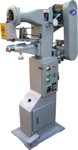 Box corner pasting machine