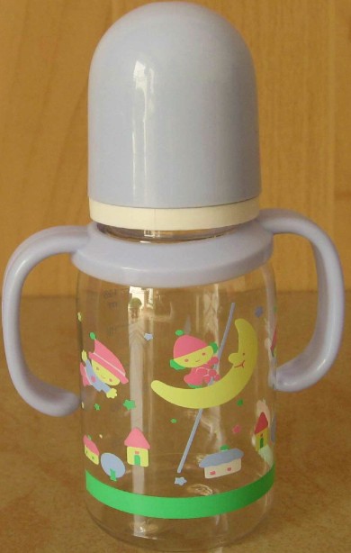 Infant feeding bottle