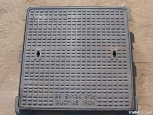 Single seal manhole cover