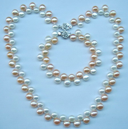 Pearl Necklace Set