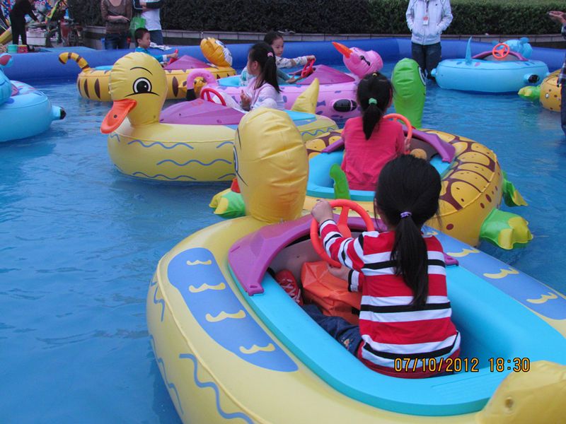 Hot-selling bumper boats